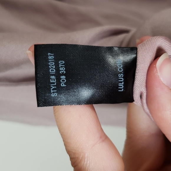 Lulu's scalloped edge halter mini dress, mauve, women's size XL. - Picture 8 of 9